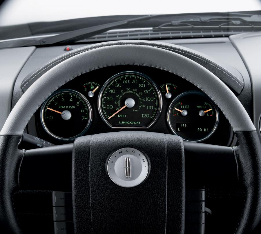  Lincoln Mark LT Concept 2006 года  (фото 34 из 74)